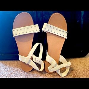 WHITE SANDALS